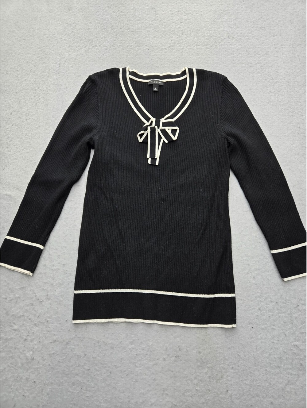 Talbots Women's Sweater Small Black/White Pullover Viscose Blend V-Neck Ribbe